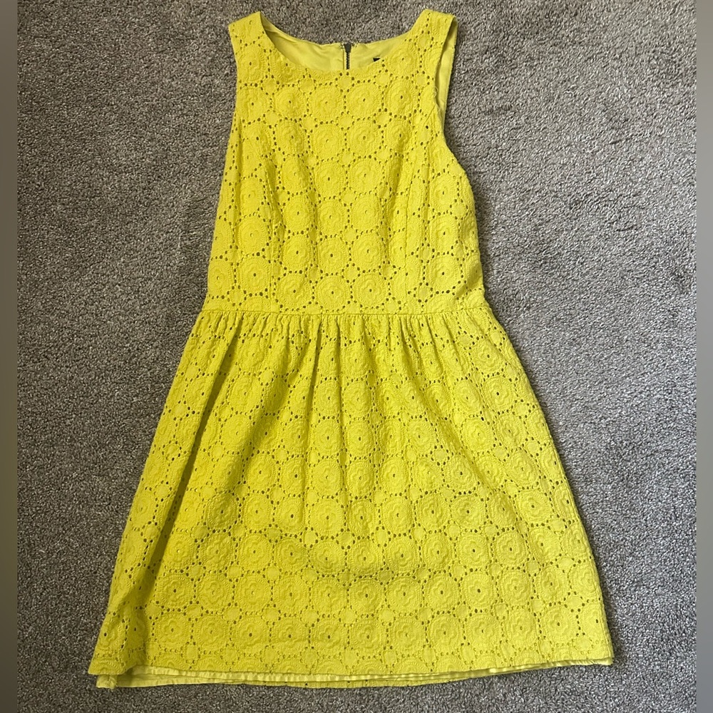 Chic Yellow Sleeveless mid Dress size M